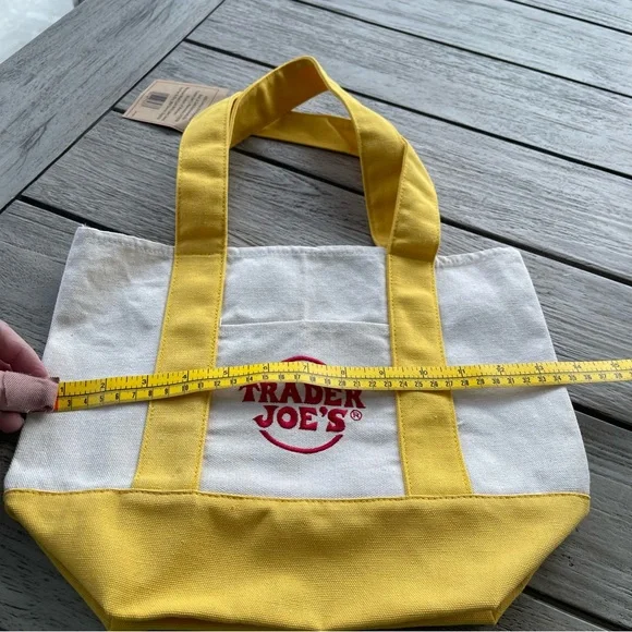 Trader Joe's Yellow and White Canvas Tote Bag NWT - Picture 4 of 6